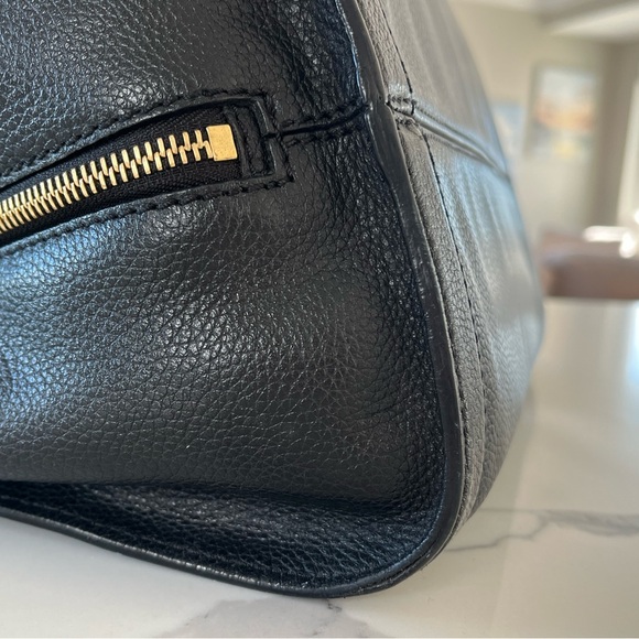 Alexander McQueen Large Skull Padlock Zip Around Tote Bag / Satchel in Black - Picture 12 of 17